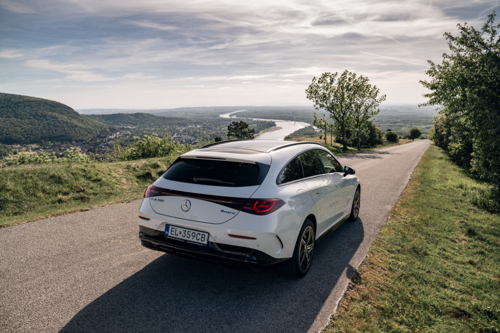 Mercedes-Benz CLA 350 4Matic Shooting Brake